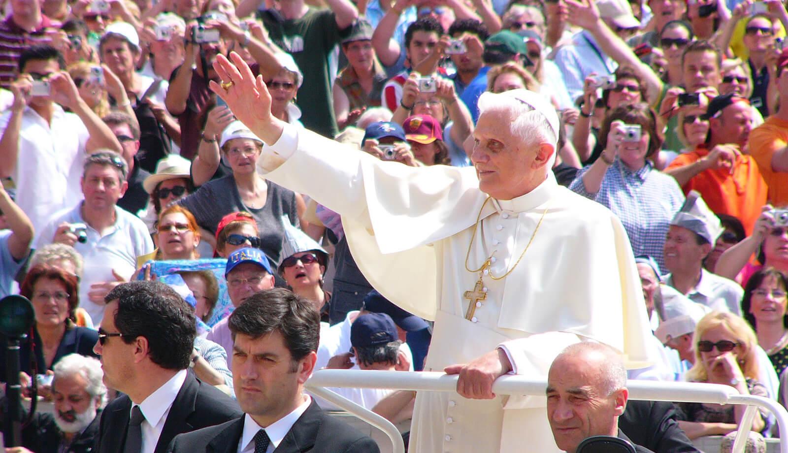 Was sagt mir die Bibel ? (c) CC0 1.0 - Public Domain (von unsplash.com)